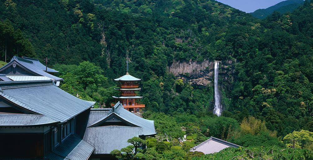 原创徒步行走在熊野古道爬473个阶梯见神灵与日本庐山相邂逅