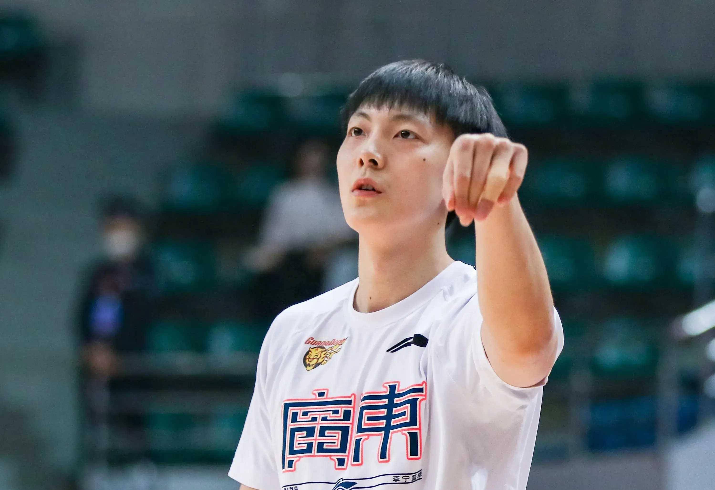 广东险胜江苏周琦1617胡明轩11中1徐杰12中3