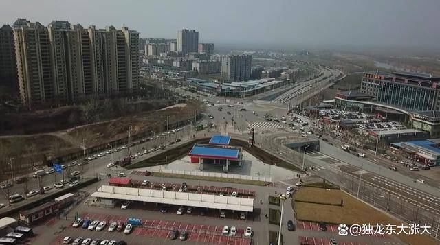 临汾市新百汇商业广场加油站违法建设引发关注整改期限已过何时拆除成