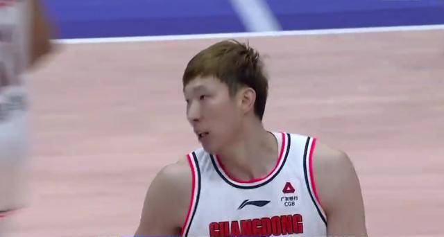 cba笑谈刘晓宇吐槽周琦金毛imitate王哲林周琦幽默回应