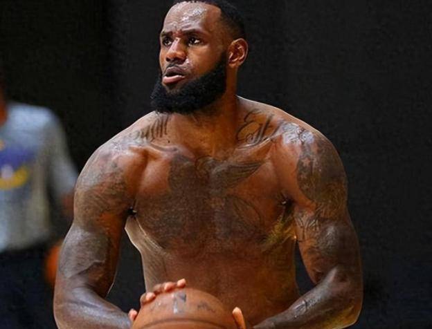 nba五位异类球星,手臂比大腿还粗!_对手_卡尔·马龙_莫宁