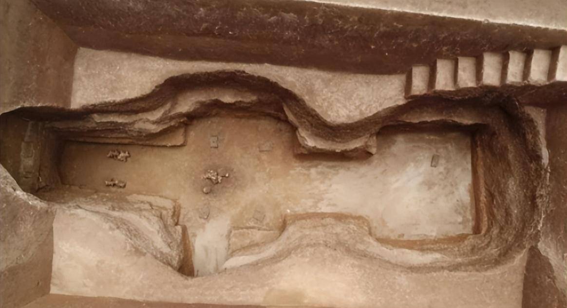 尸骨潦草堆砌,证实秦王朝残酷斗争史_胡亥真_墓葬_赵高