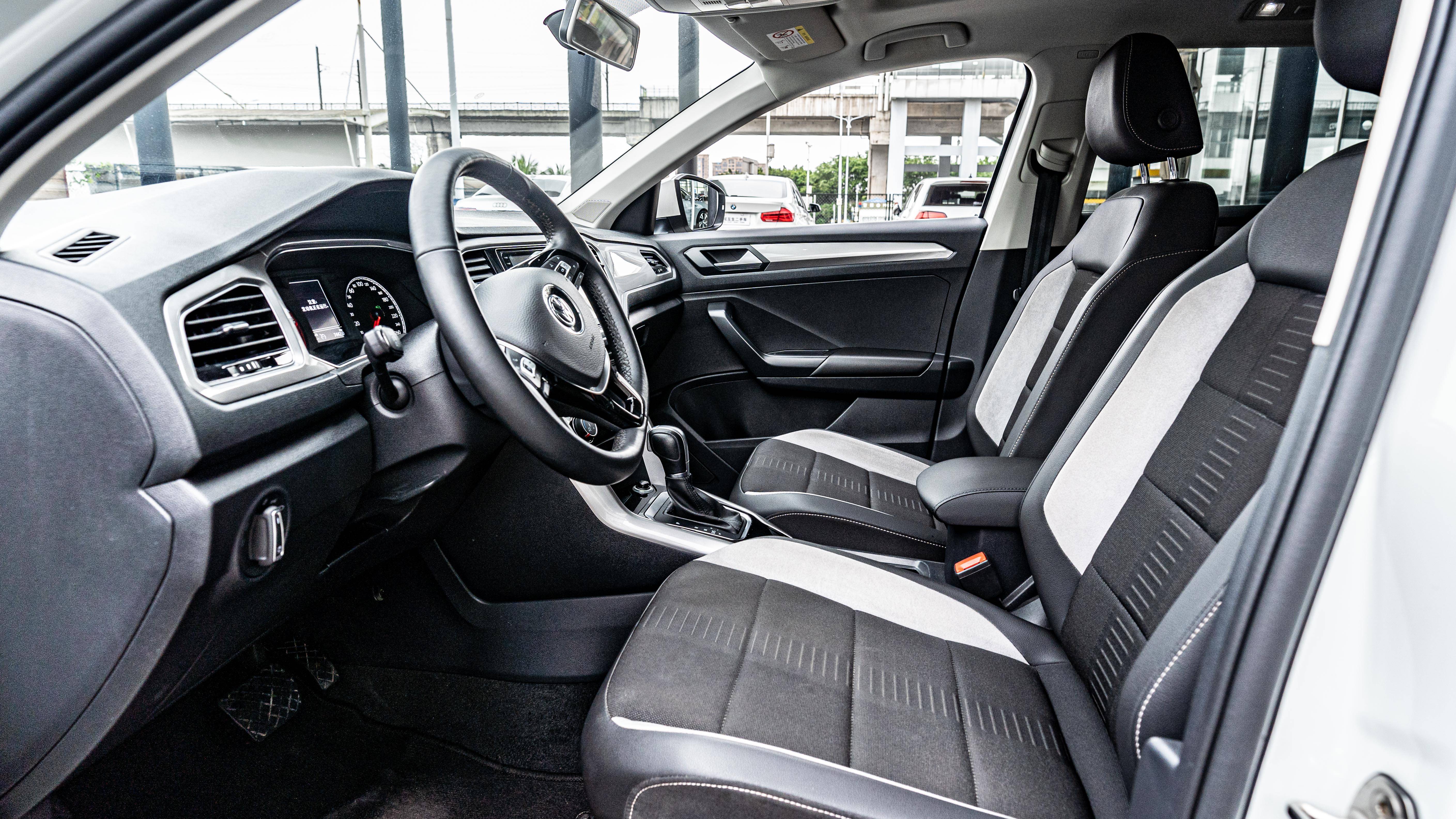 【t-roc探歌 230tsi dsg两驱进取型 国vi】_搜狐汽车_搜狐网