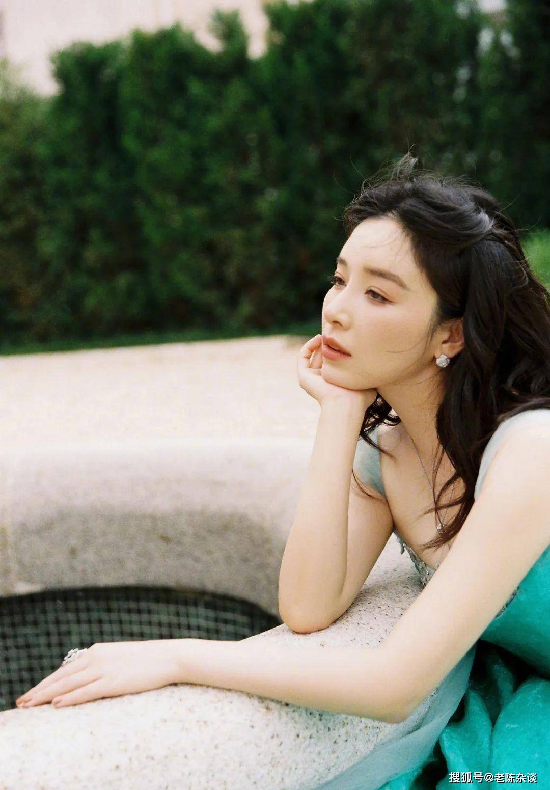 35岁阚清子,真是人间尤物啊!饱满性感叫人迷醉!_身材_都能_修养