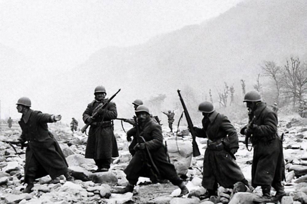 原创第二次战役土耳其旅挡住了敌人多次进攻最后却发现敌人是友军