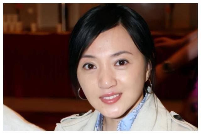 原创51岁金玉婷曾登春晚5次走红招谁惹谁美照曝光