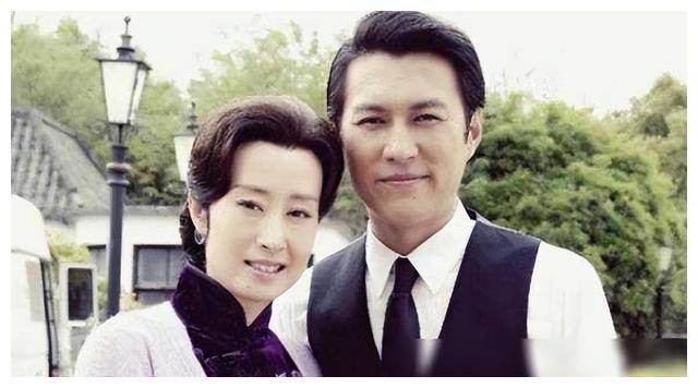 刘敏涛揭秘伪装者拍摄与靳东真实演技互动姐弟情深