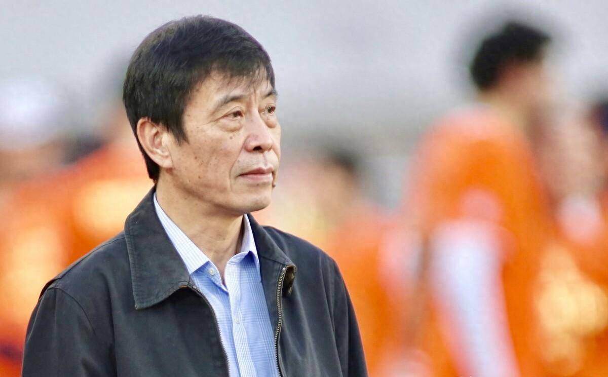 陈戌源庭审现场曝光:被控8100万,上港时期受贿10年_球迷_足球圈_中国