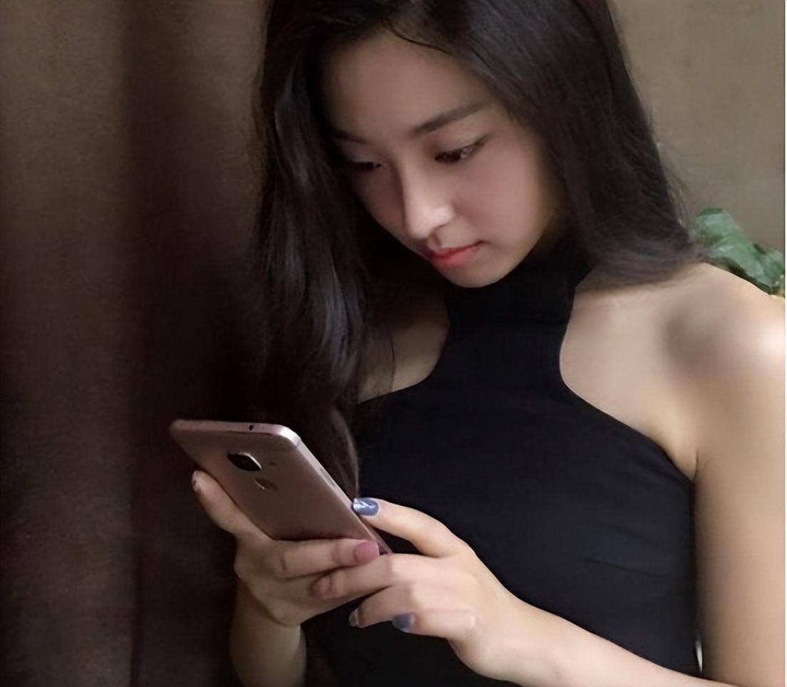 原创广东相亲会微胖女孩被牵手高瘦型美女无人搭理网友很识货