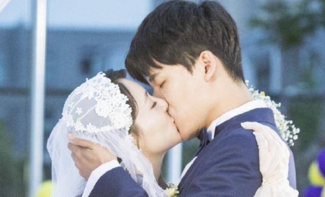 原创《我只喜欢你》结局引热议,张雨剑的外冷内热让人痴迷_吴倩来