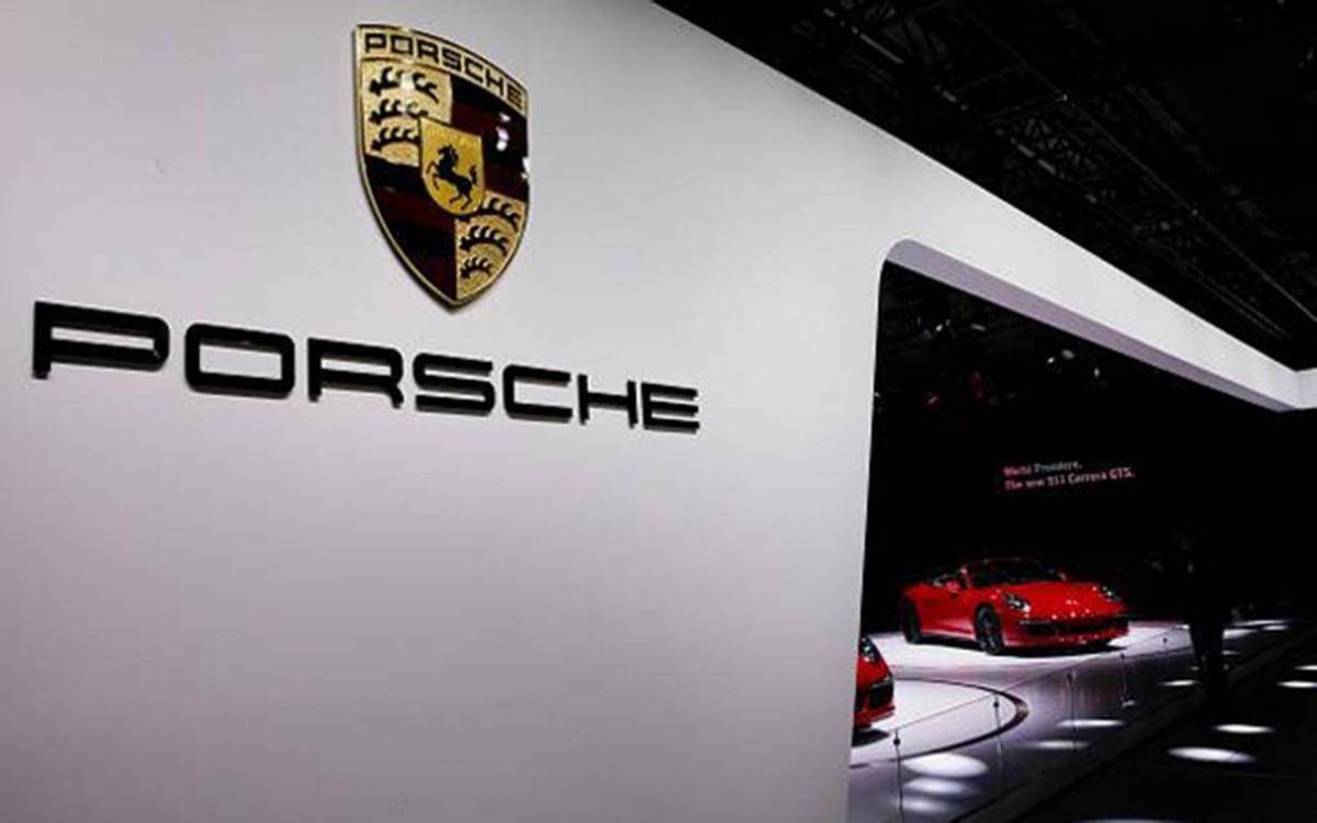 保时捷2023年在华销量下滑15%!ceo:绝不降价,经销商:那我降?