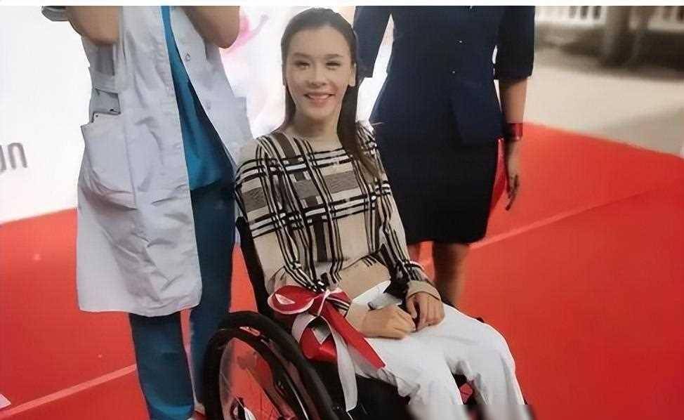 尽管桑兰如此宣称,但真相如何,公众早已心中