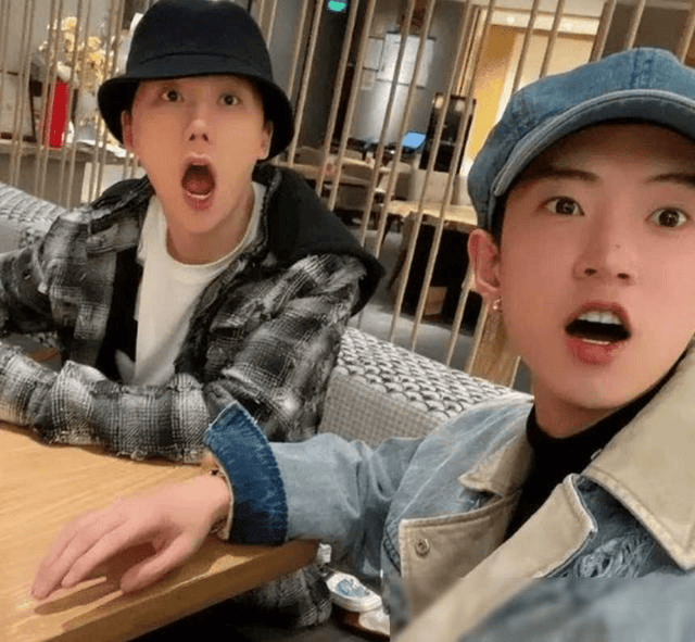 自曝患病经过,凌晨3点去医院,圈内仅一人陪伴_病痛_黄新_朋友