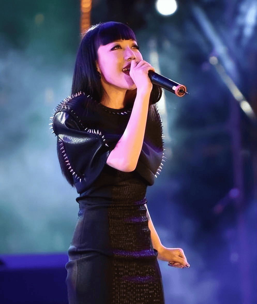 原创事实证明逐渐消失的吴莫愁早已经走上了一条不归路