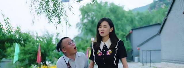 大家看到这里一定会问:小李老师到底心中的白马王子是谁?