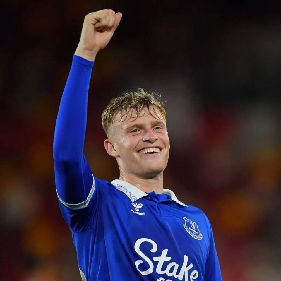 尤其是布兰斯威特,他本赛季迎来了自己的高光时刻.