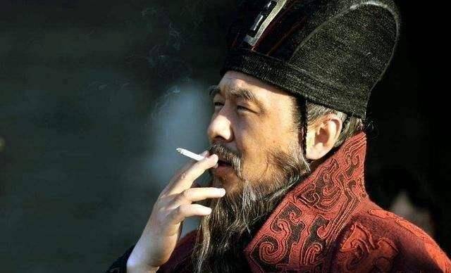 原创曹操一去世他5岁大的小儿子曹干为何立马喊哥哥曹丕为父亲