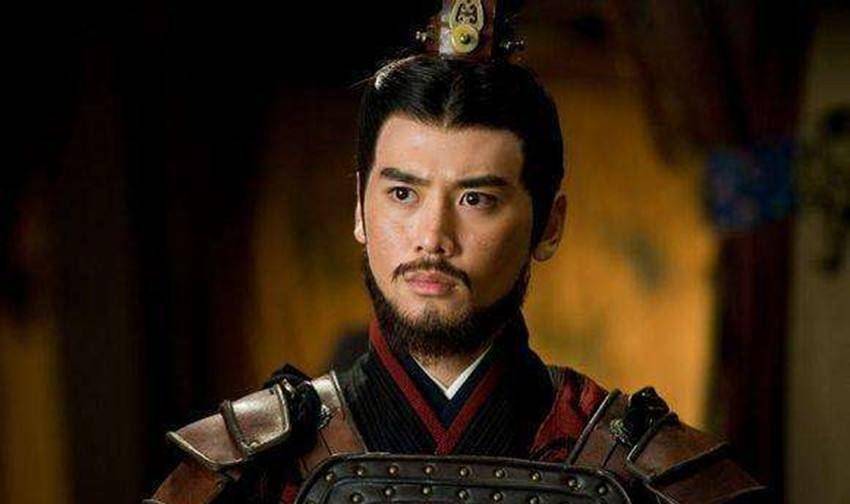 此人对东汉有再造之功,但家族在百年之后被曹操族灭_耿弇_刘秀_韩信