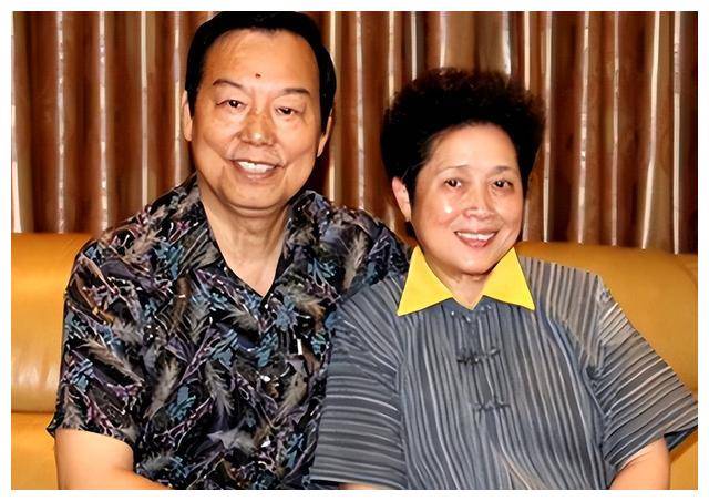 原创刘三姐黄婉秋动人遗言儿子离别丈夫悲伤