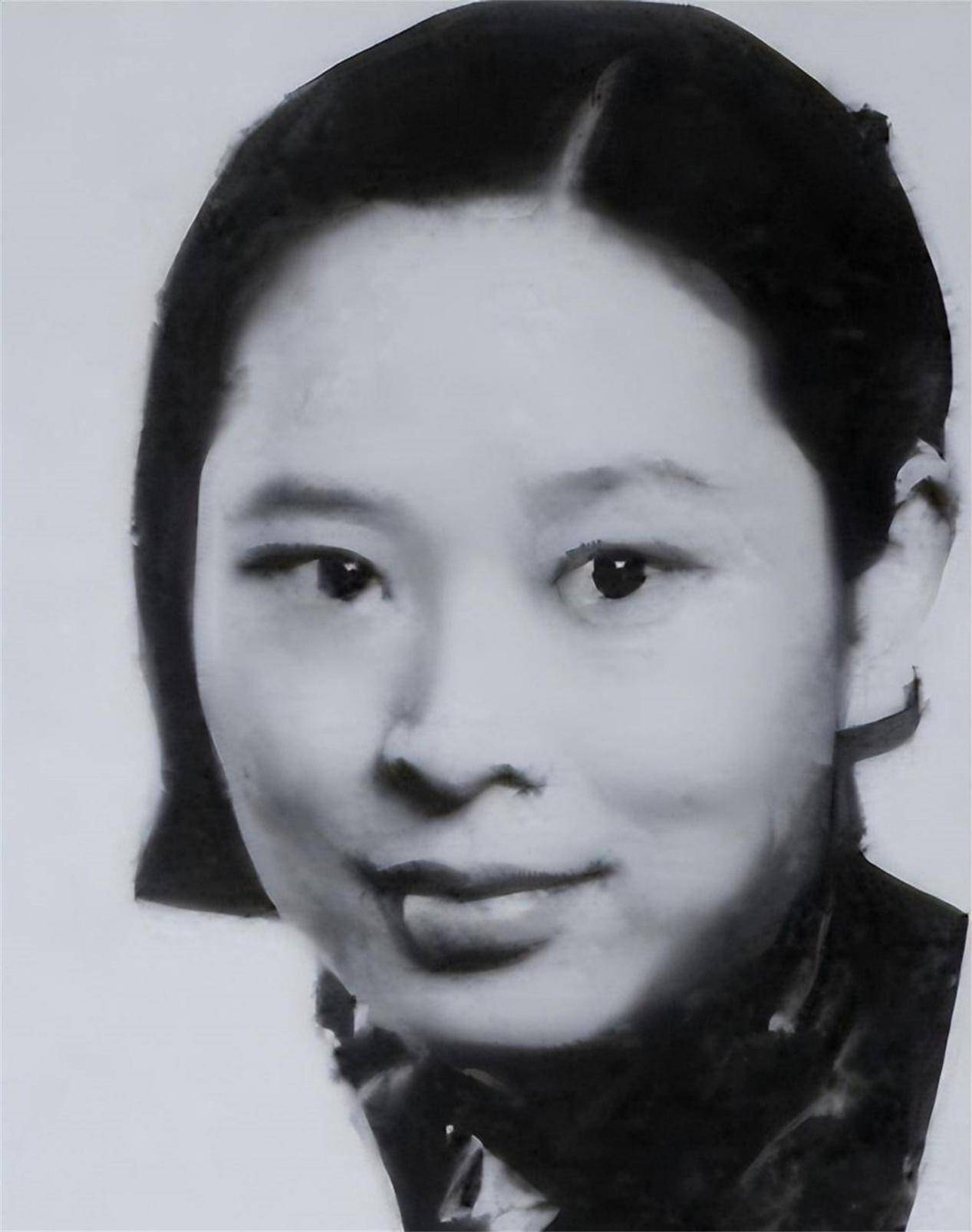 她是延安八大美女之一丈夫是开国元帅给2位正国级做过秘书