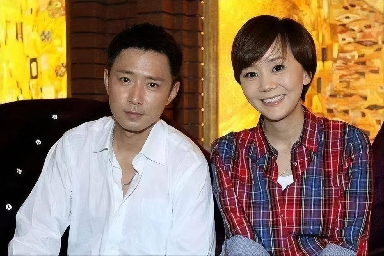 凭情深深雨蒙蒙尔豪爆红25岁为爱放弃表演女友原来是她