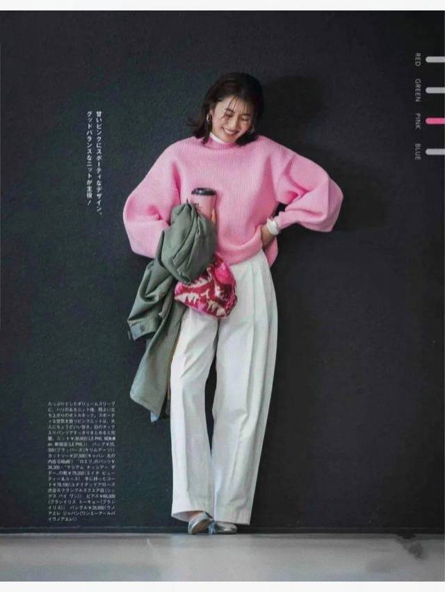 今年春季裤子穿松还是紧看博主示范照着穿也很洋气