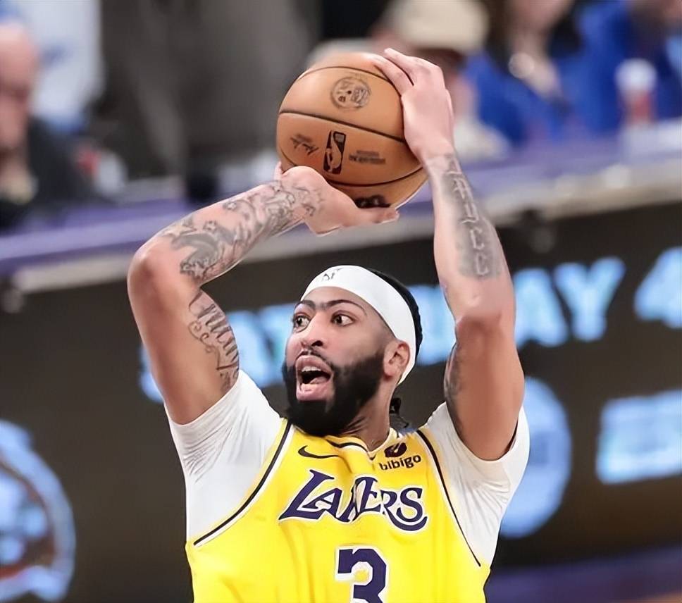 nba仅4人做到,浓眉比肩传奇_三分球_考辛斯_比赛