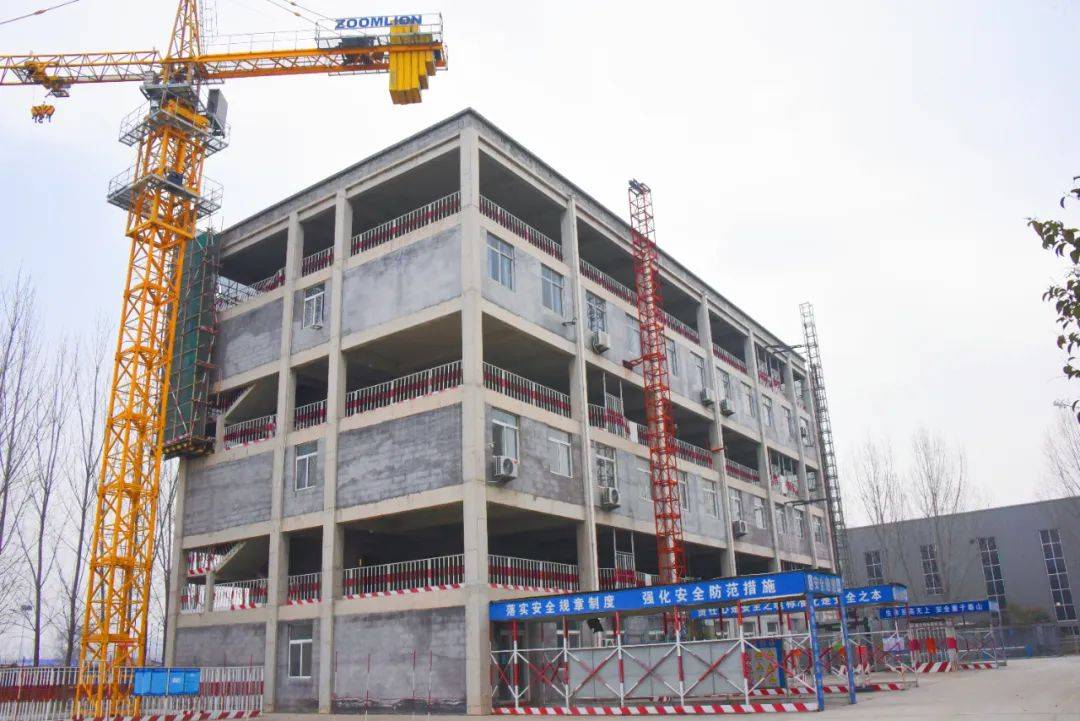 厉害为了学生实践学习菏泽这家学校专门建了一座楼