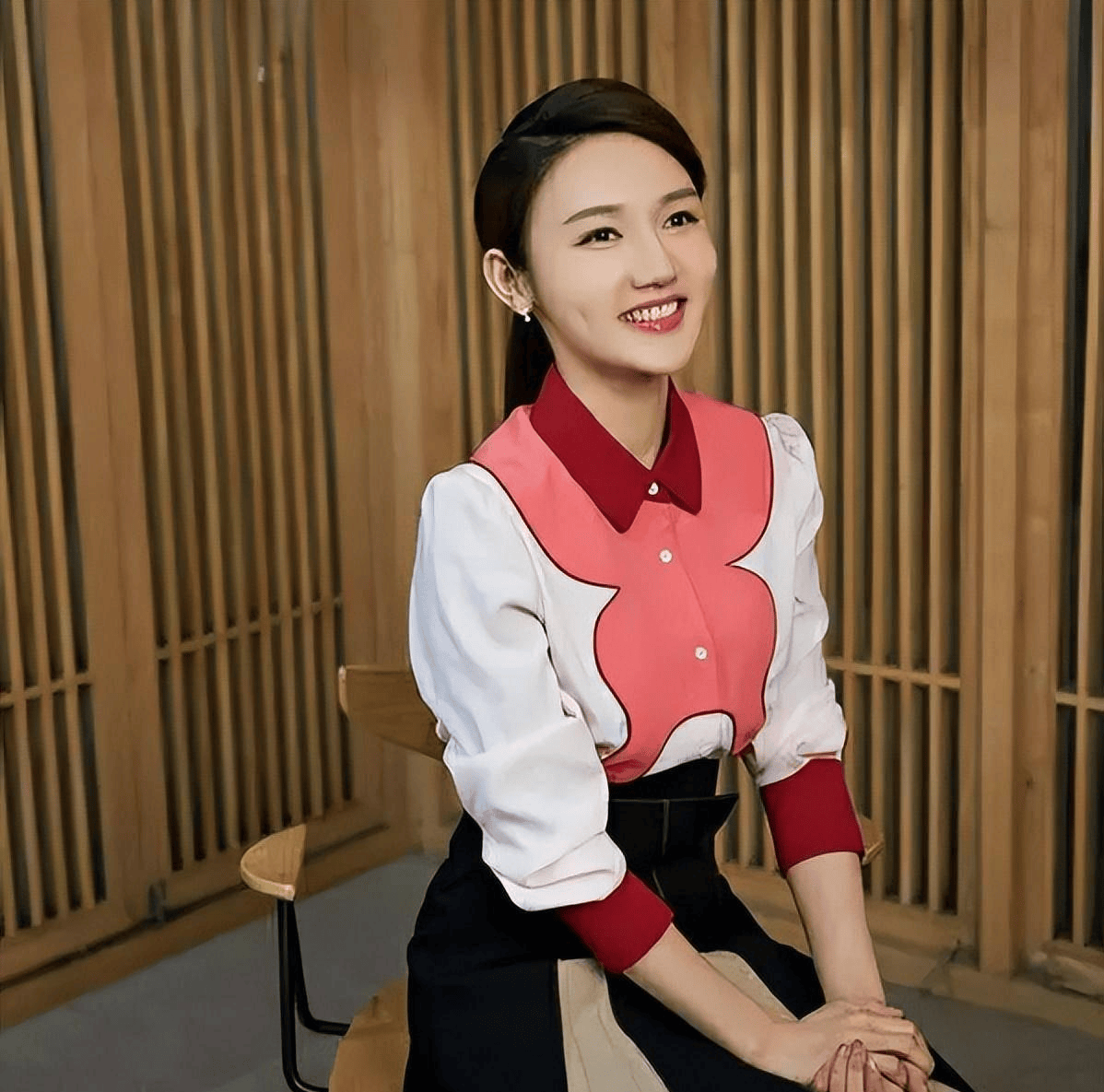 央视穷鬼龙洋没车没房择偶标准高到离谱现在怎么样了