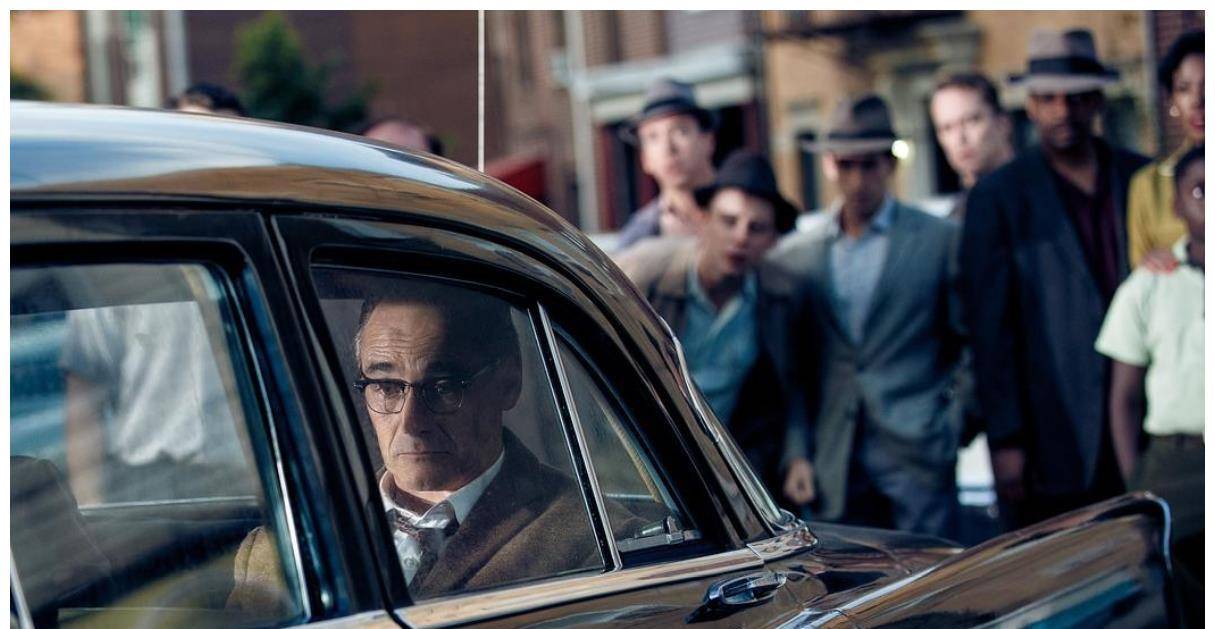 王牌特工阿贝尔谍海穿梭30年却载到一个酒鬼手上