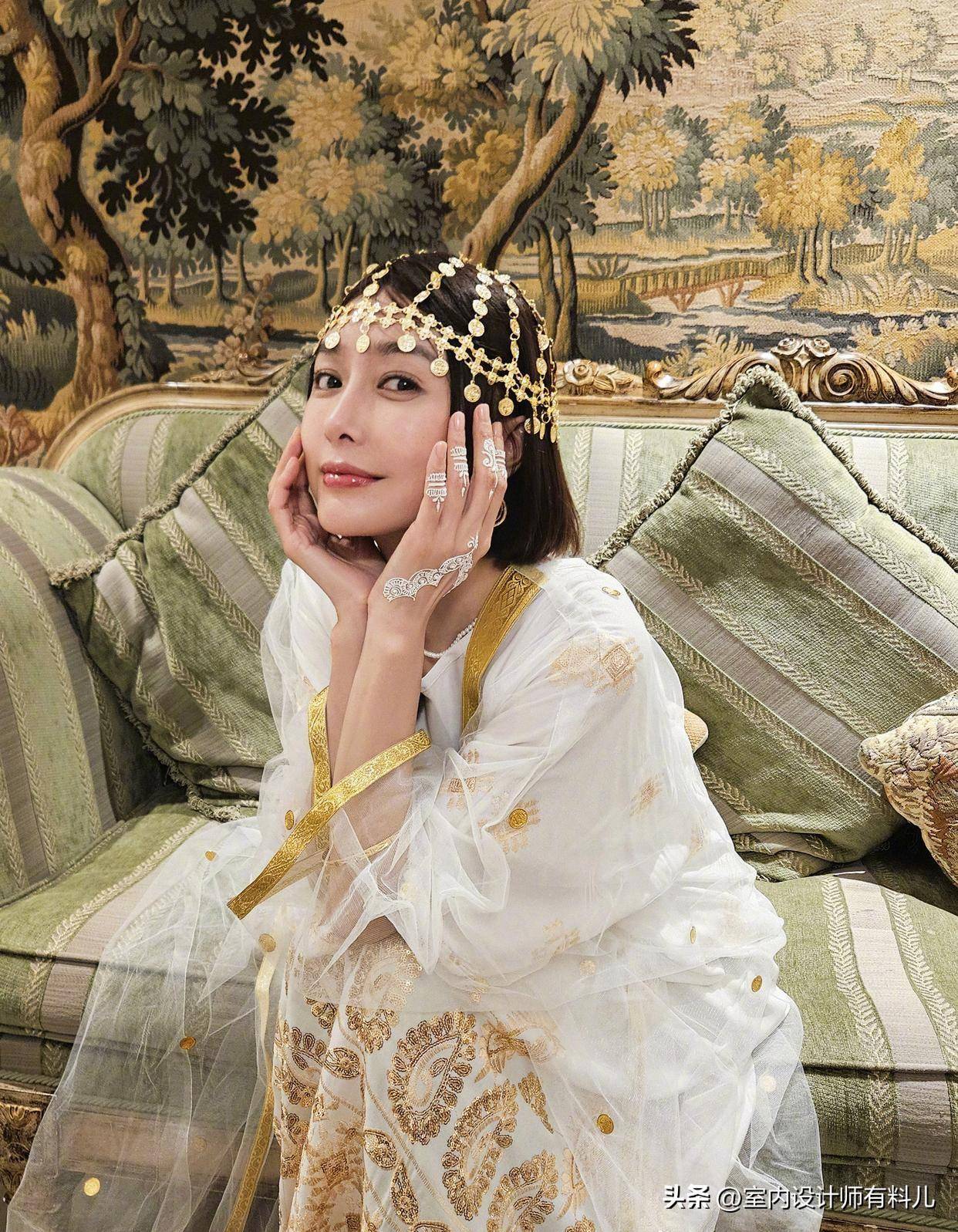 原创44岁秦岚的豪宅火了家里精致温馨一尘不染房子很大一个人住