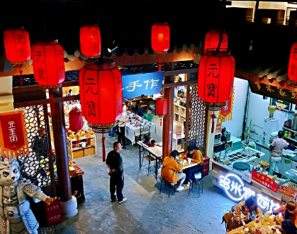 说起四川的美食,第一个想到的就是成都,一首"成都",把成都唱的更火了