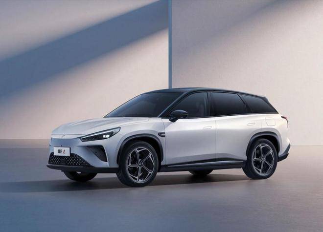 哪吒l量产车预计4月正式下线有纯电和增程式两种动力
