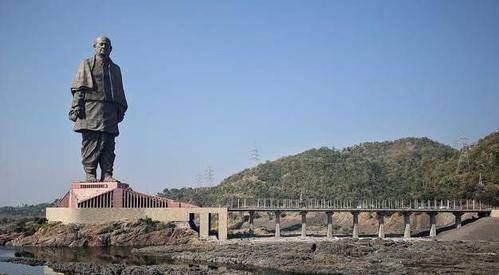 印度投资30亿建全球最高雕像,总高182米,最终却是中国制造_世界_国家