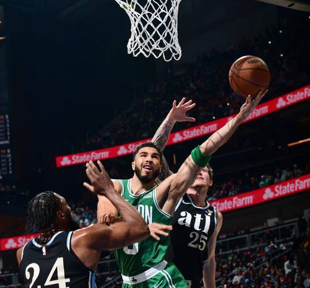 nba历史上第十支领先30分仍输球的波士顿凯尔特人队