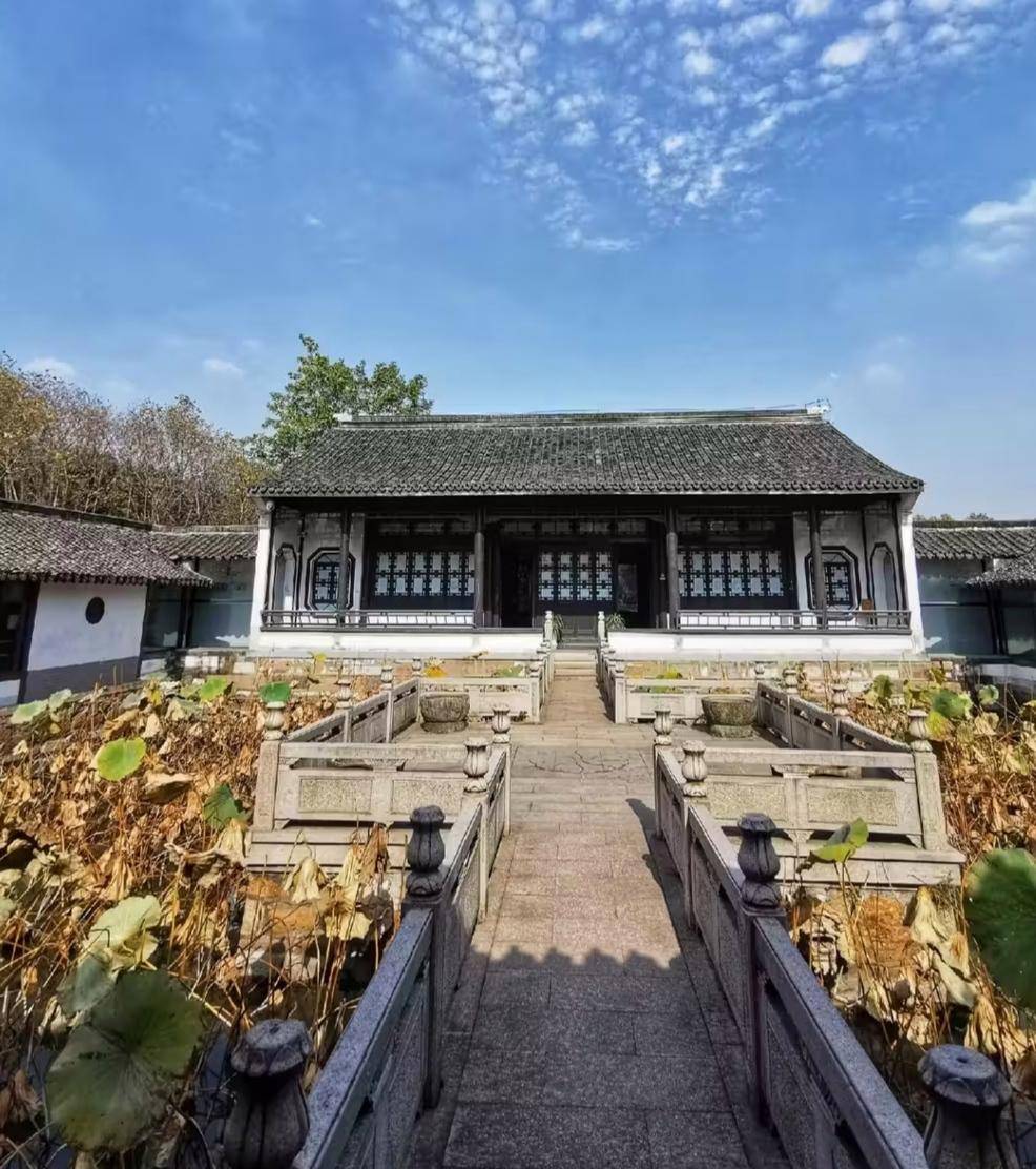 嘉兴南湖揽秀园好比仙境