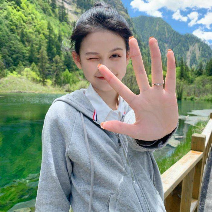 和闺蜜去贵州旅游,朋友推荐找贵州自由行的阿洁,然后定了5天的行程,省