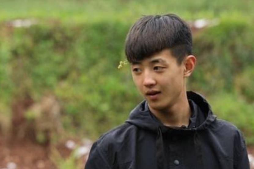 原创被变形计毁了的农村女孩体验城市生活后把自己当成公主