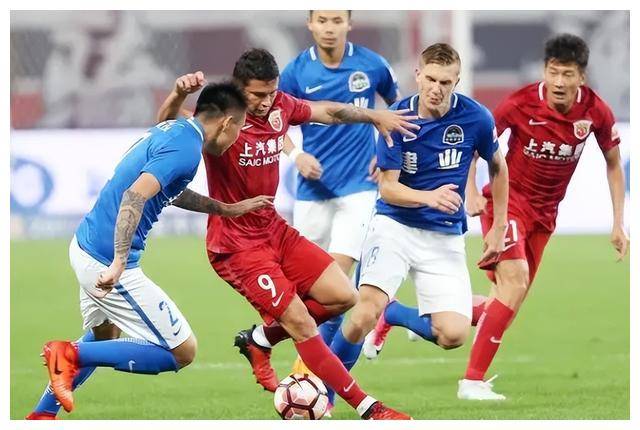 原创徐新意外做出重要决定离开上港队职业生涯展现新篇章