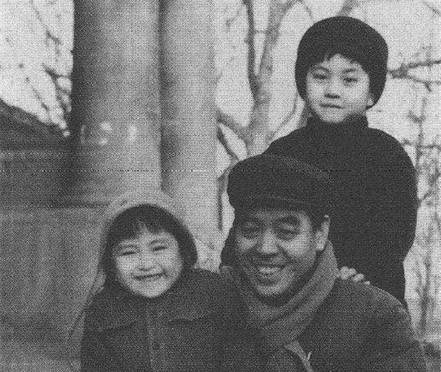 演员印质明铁道卫士中的高科长晚年妻子去世宁孤独不再娶