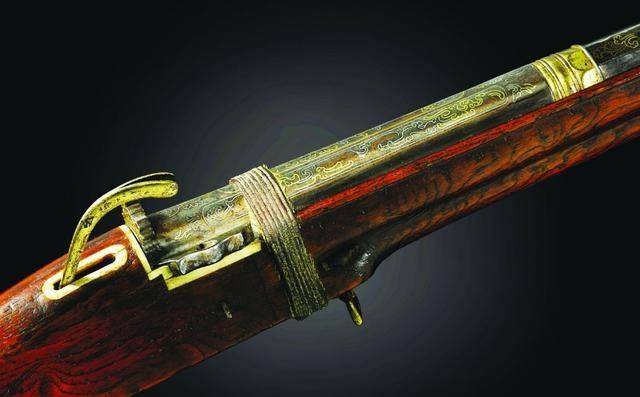 看看这位"逍遥爷"的败家手段,再大家业也经不住_家具_白银_猎枪