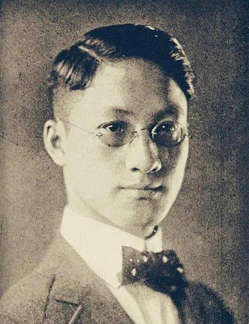 原创陆小曼大闹徐志摩葬礼要给他换寿衣换棺材张幼仪霸气拒绝