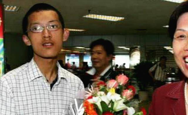 原创北大学霸柳智宇毕业后出家8年最终下山还俗现实战胜了理想