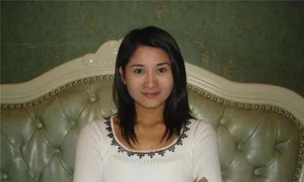 原创原创19年前张钰递20盘录像带踢爆娱乐圈黑幕涉及31名导演