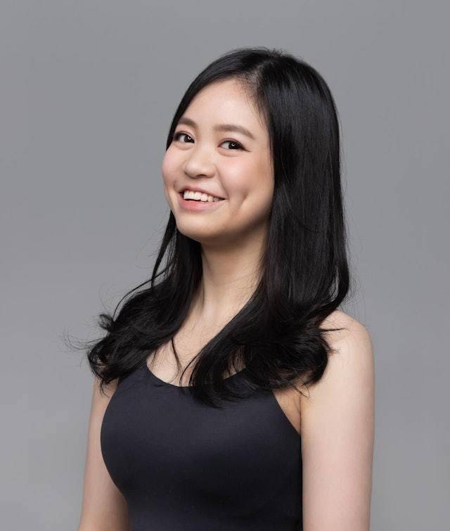 21岁的刘銮雄之女投资2000万创办舞蹈学校走进商业巅峰