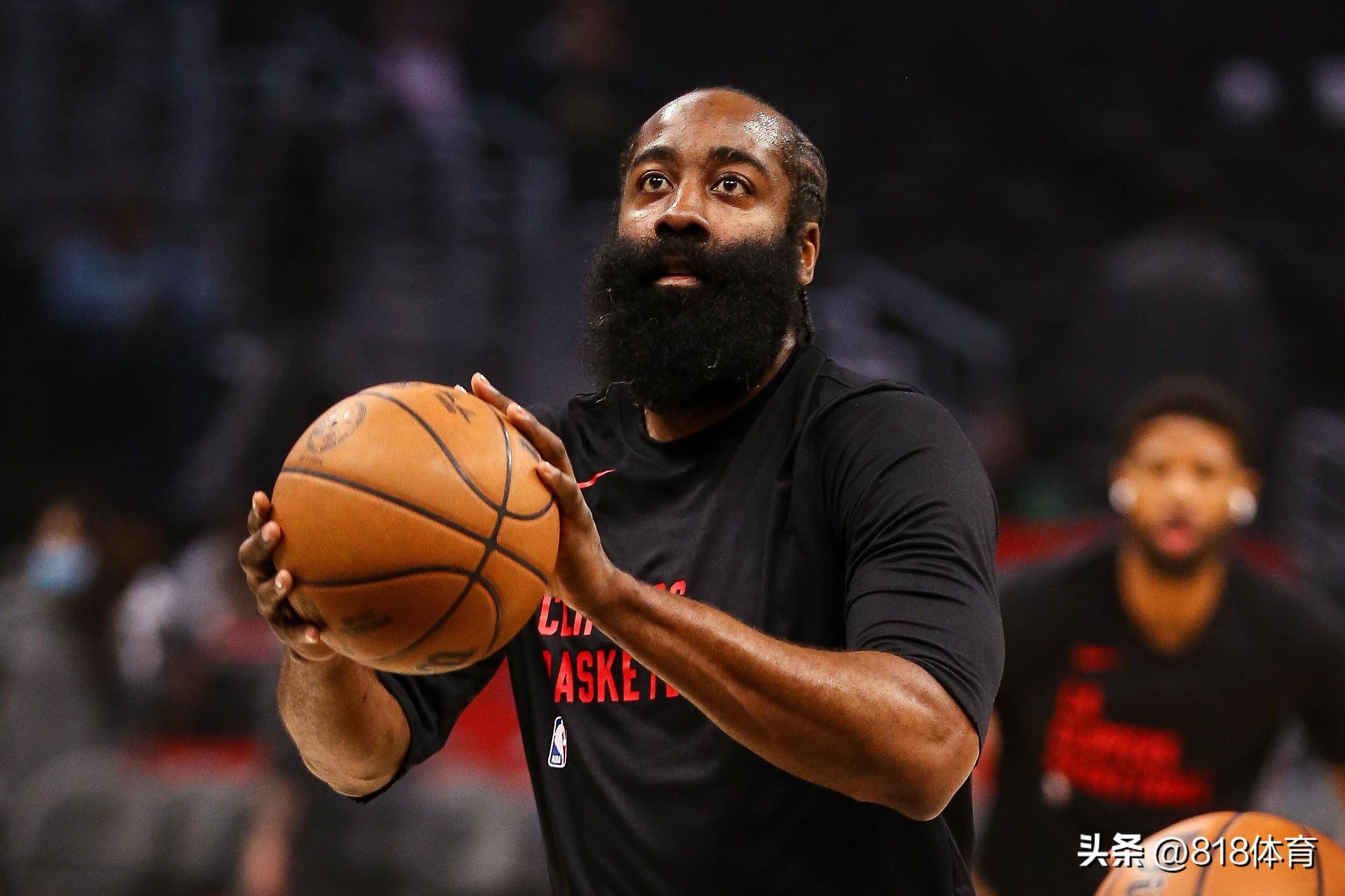 本场比赛,哈登出场38分半,15投6中,三分球9投3中,罚球2投1中,得到16分