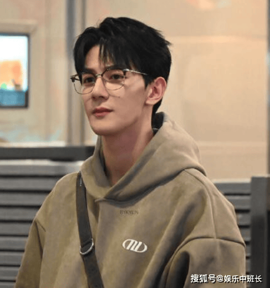 原创夏之光和哇唧唧哇签了几年合同夏之光什么时候合约到期