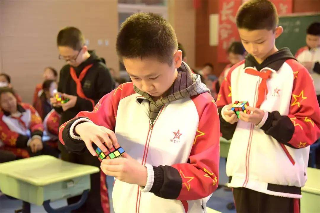 海淀区培星小学举行第二届数学文化节之益智游戏大比拼活动