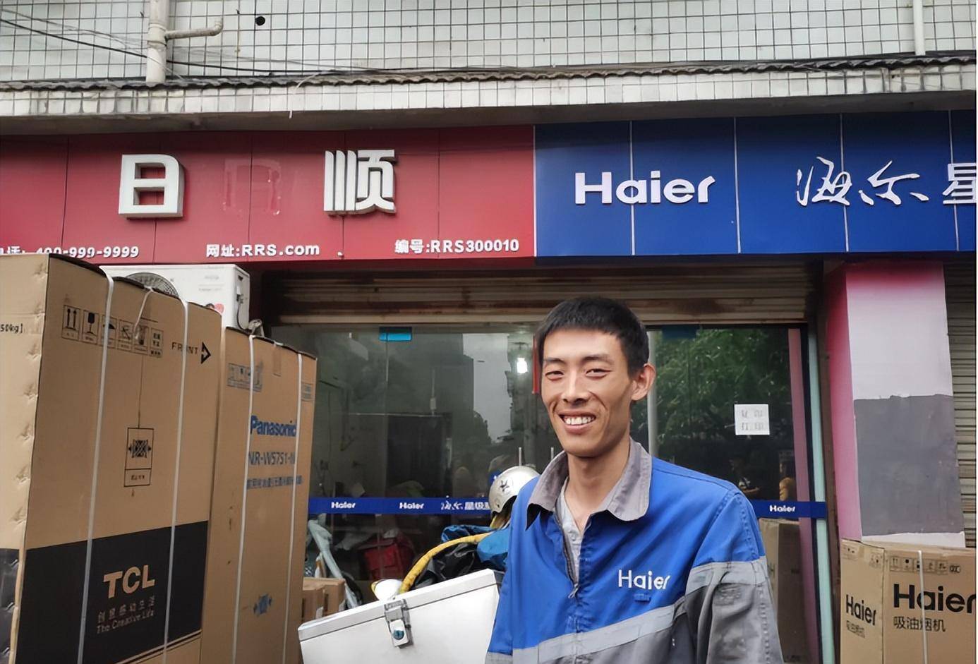 原创四川小伙爬上6楼救下女孩被公司奖励1套房后来兑现了吗