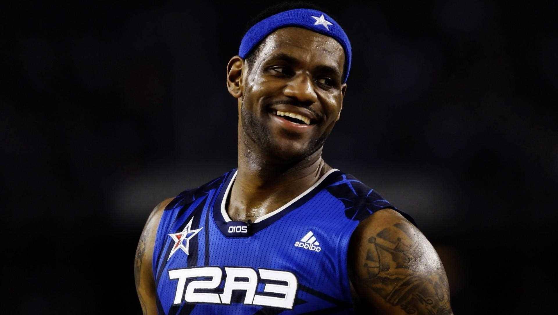 詹皇发威,6分钟内连传带投主宰湖人胜局,3分终结比赛,精彩至_老詹_总